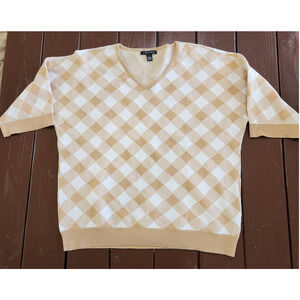 a...love story Women's Tan & White Checkered 3/4 Sleeve Sweater. Size 1X‎
